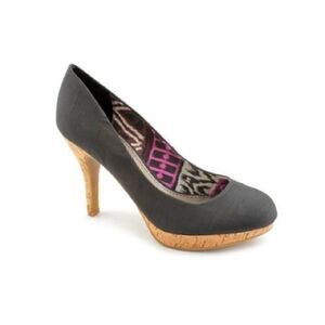 Fergalicious Black “Nelly” Heel size 10